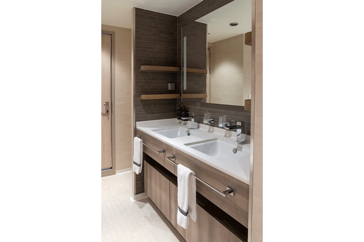 mb-xl-suite-bathroom-3