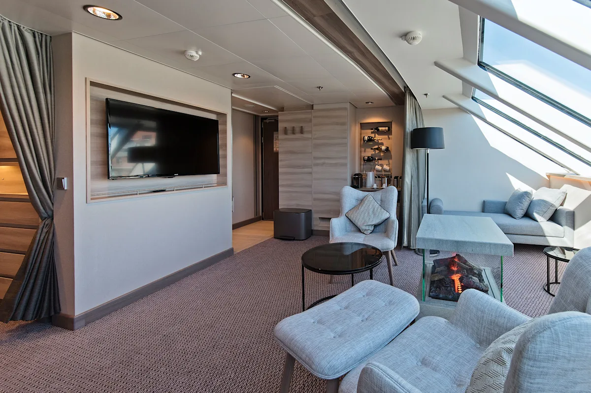 mf-expedition-suite-ms-roald-amundsen-4