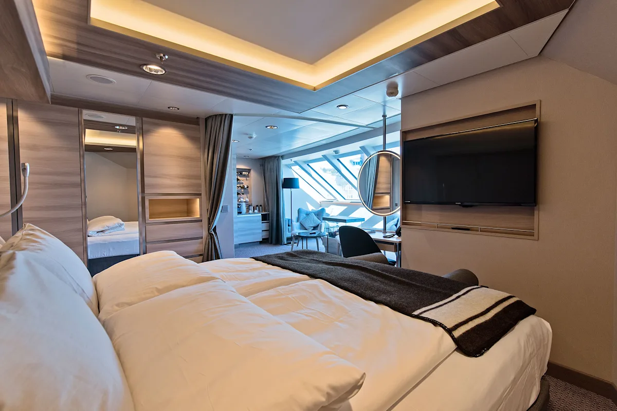 mf-expedition-suite-ms-roald-amundsen-5